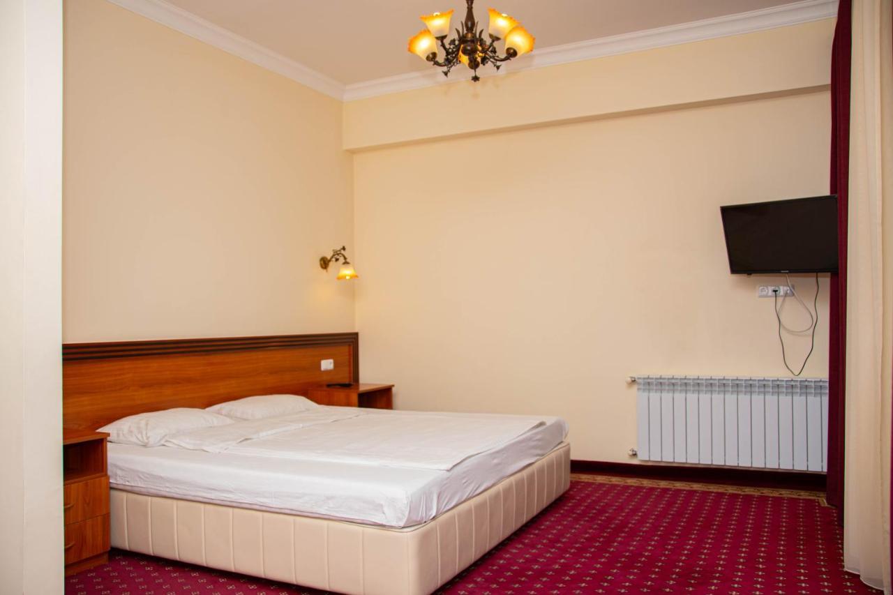 Olympavan Hotel Yerevan Exterior foto