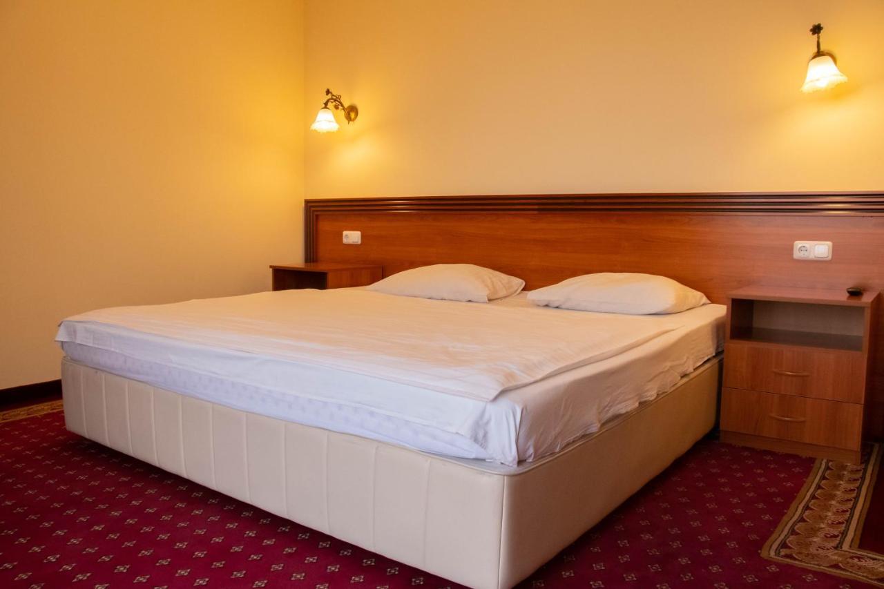 Olympavan Hotel Yerevan Exterior foto