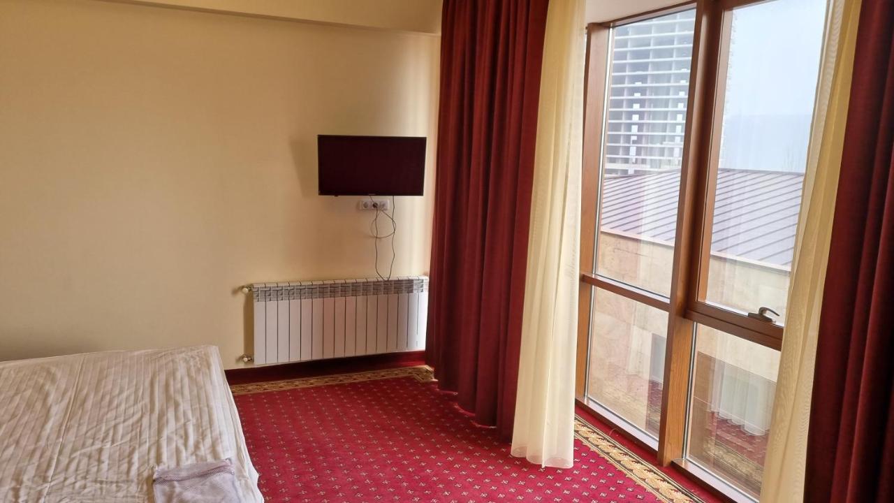 Olympavan Hotel Yerevan Exterior foto