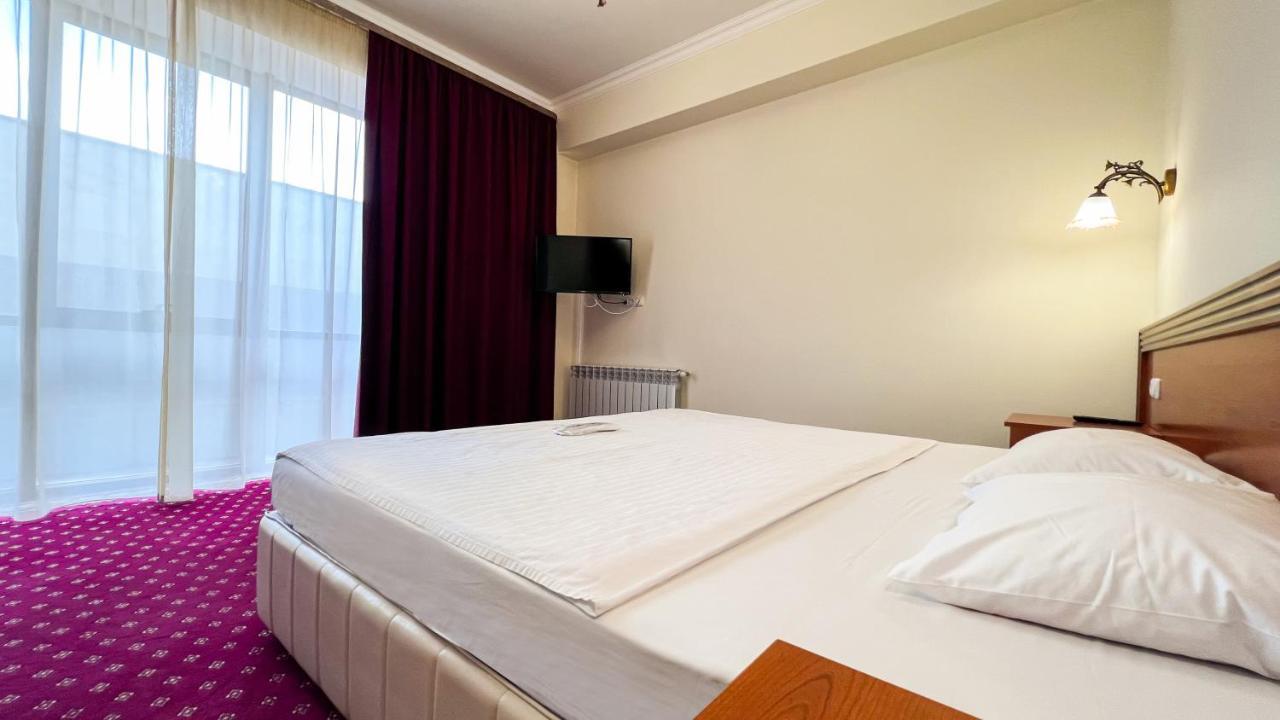 Olympavan Hotel Yerevan Exterior foto